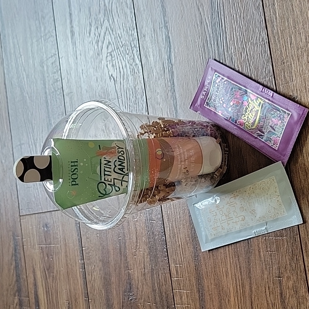Perfectly Posh Mani Bundle 💅🏻